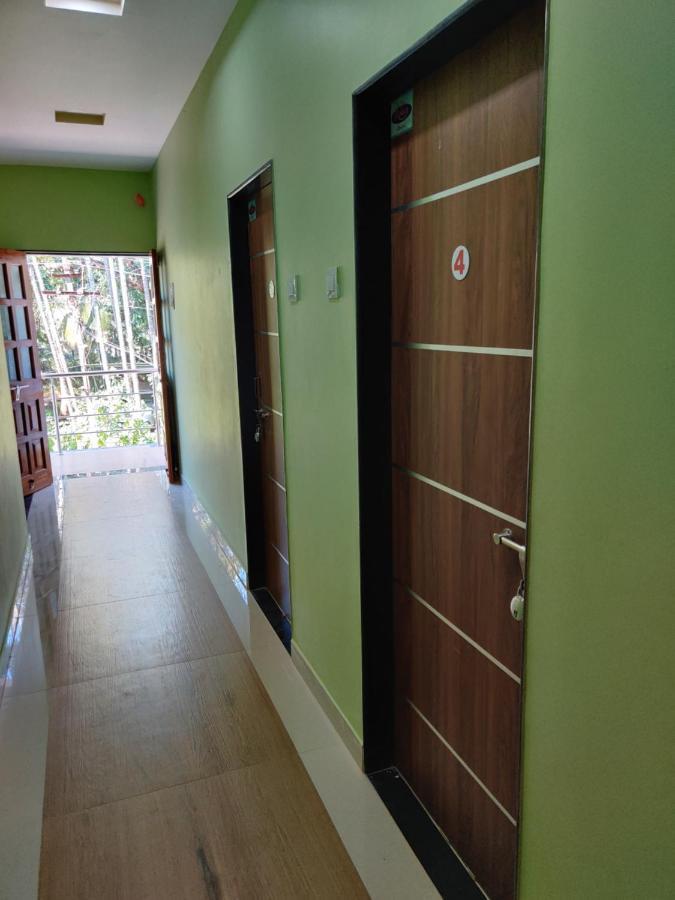 Bandekar Home Stay Mālvan Extérieur photo