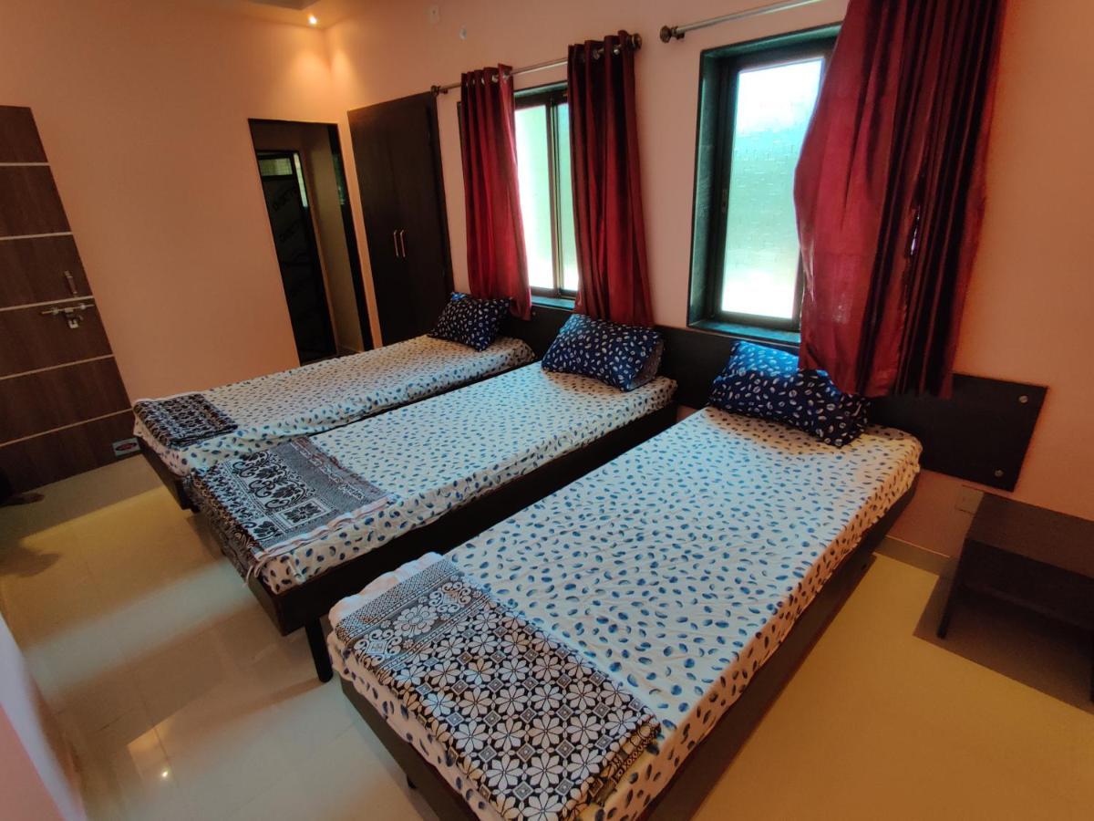 Bandekar Home Stay Mālvan Extérieur photo